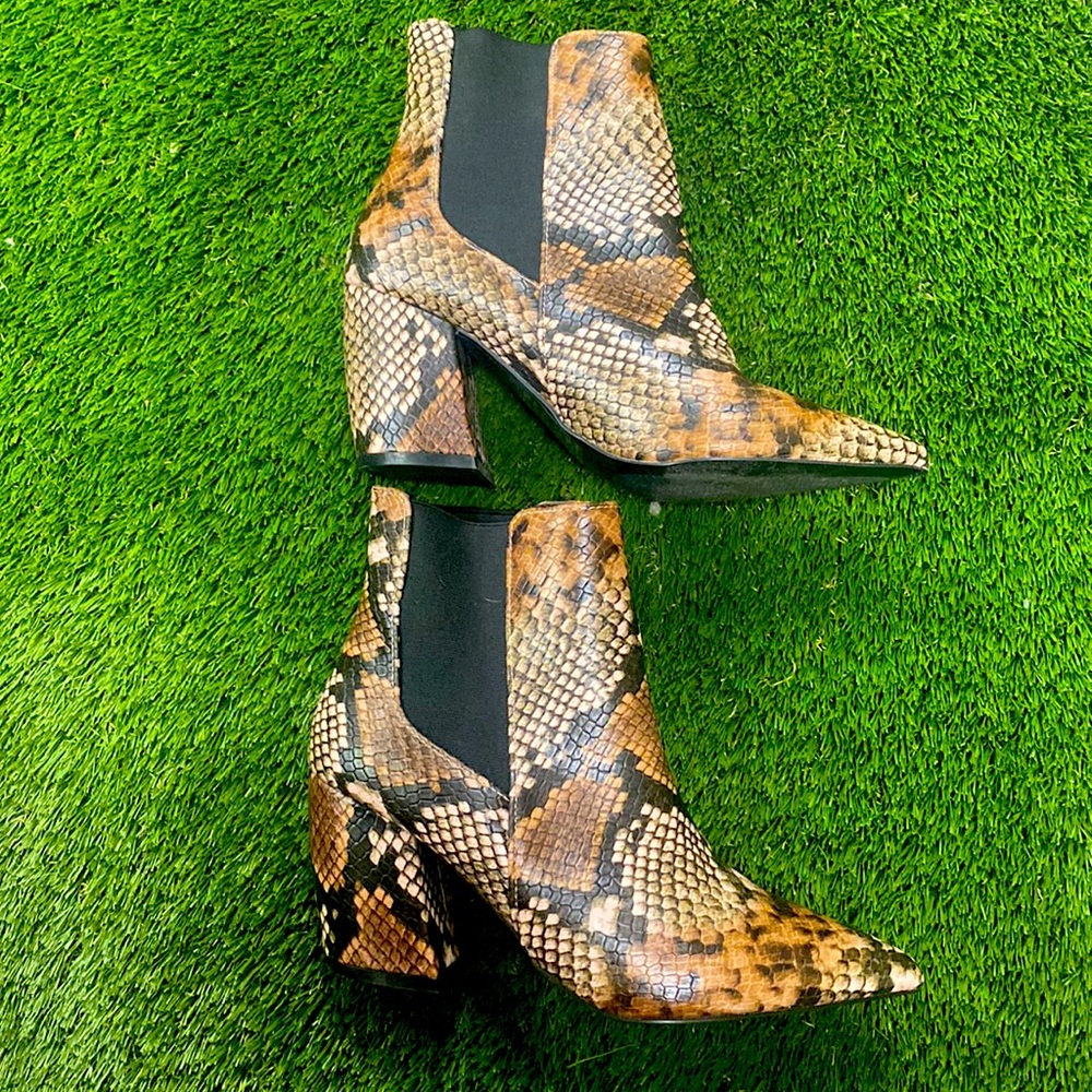 Faux snake embossed booties - 36.5
